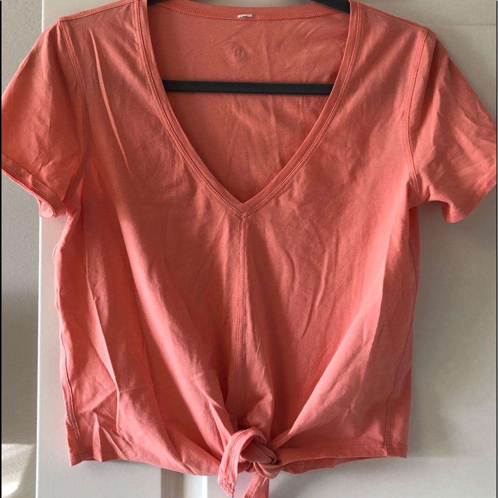 Lululemon tie tshirt